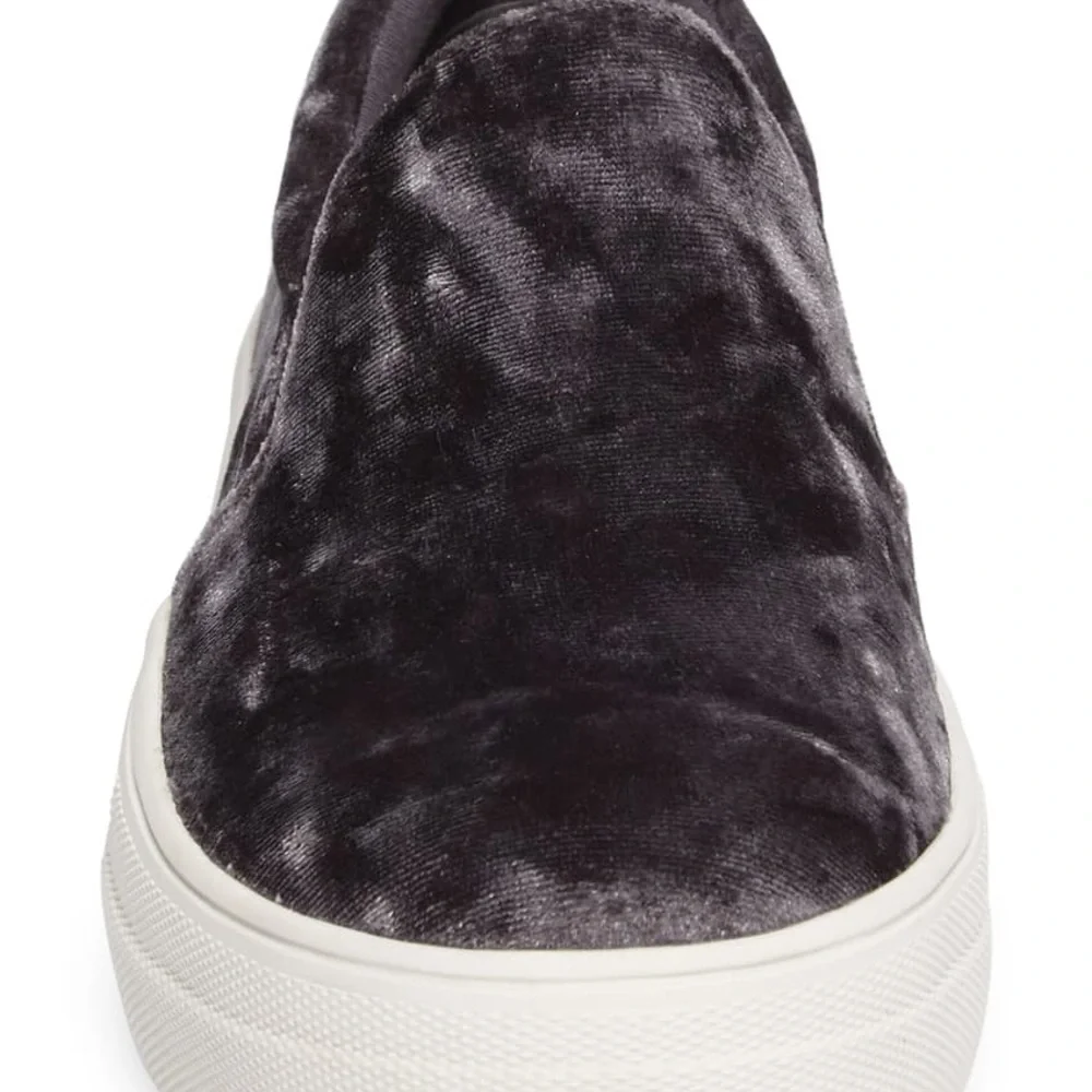 Steve Madden Gema Slip-On Sneaker